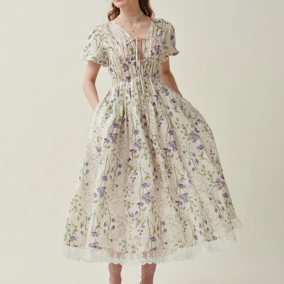 Linennaive Dresses & Skirts - NWT Linennaive Iris 23 Floral Dress